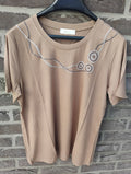 T-shirt camel · Col rond · Broderie écru et gris · M-L / XL-XXL