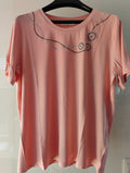T-shirt rose · Col rond · Broderie écru et gris · XL-XXL