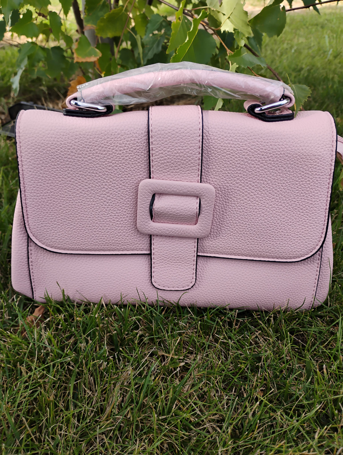 Sac à main · Forme trapèze · Simili cuir grainé · 8 couleurs · 25x11x18 cm