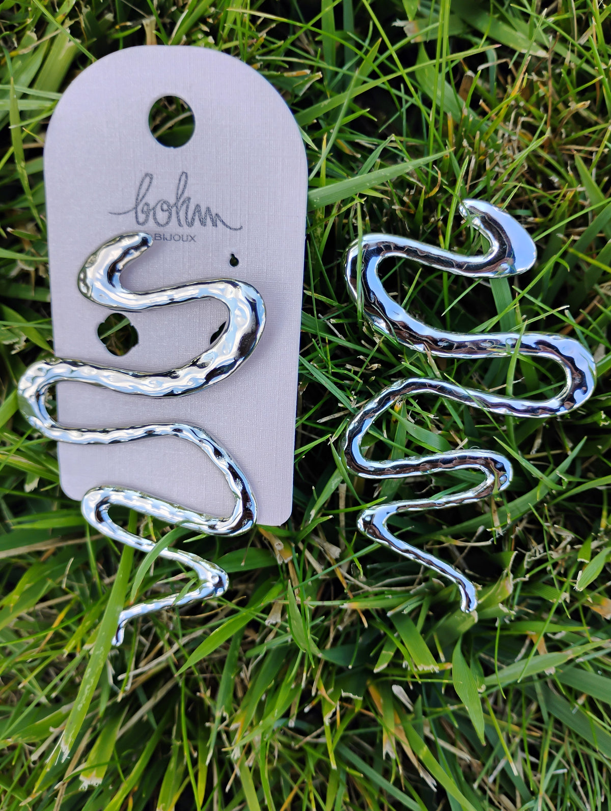 Boucles d'oreilles pendantes · Style serpent martelé · Acier inoxydable · Or ou Argent