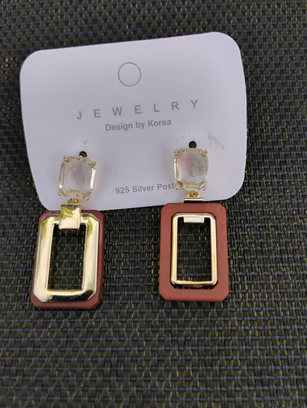 Boucles d'oreilles asymétriques · Rectangles marron & doré · Tige argent 925