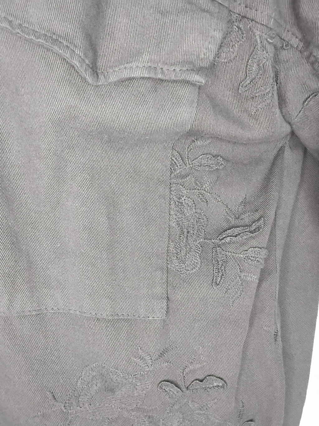 Veste oversize noire à broderies florales – TU 48-62