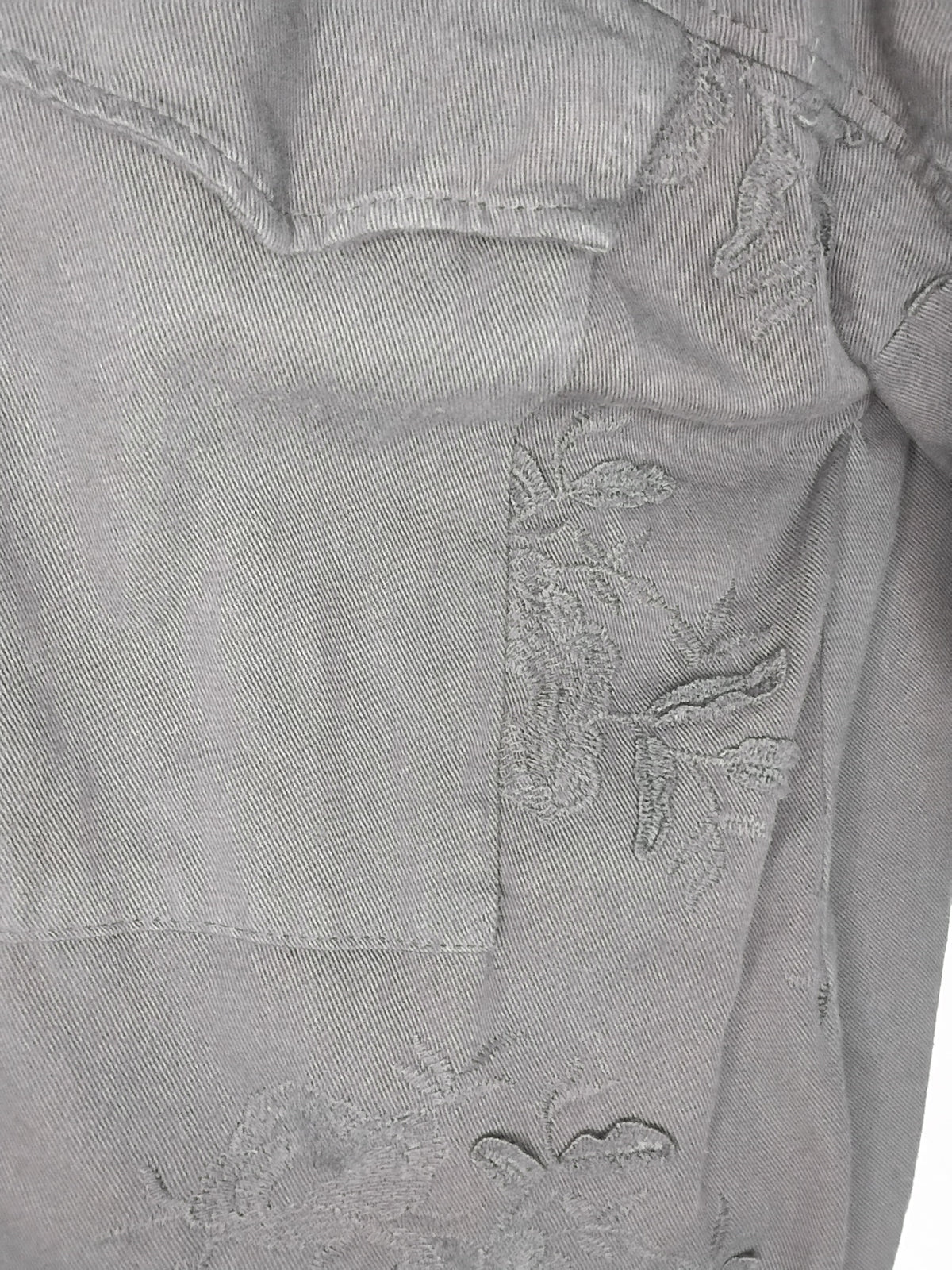 Veste oversize noire à broderies florales – TU 48-62