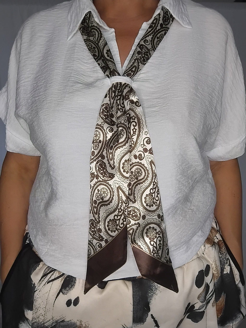 Blouse chemisier en viscose - foulard offert - T44/46