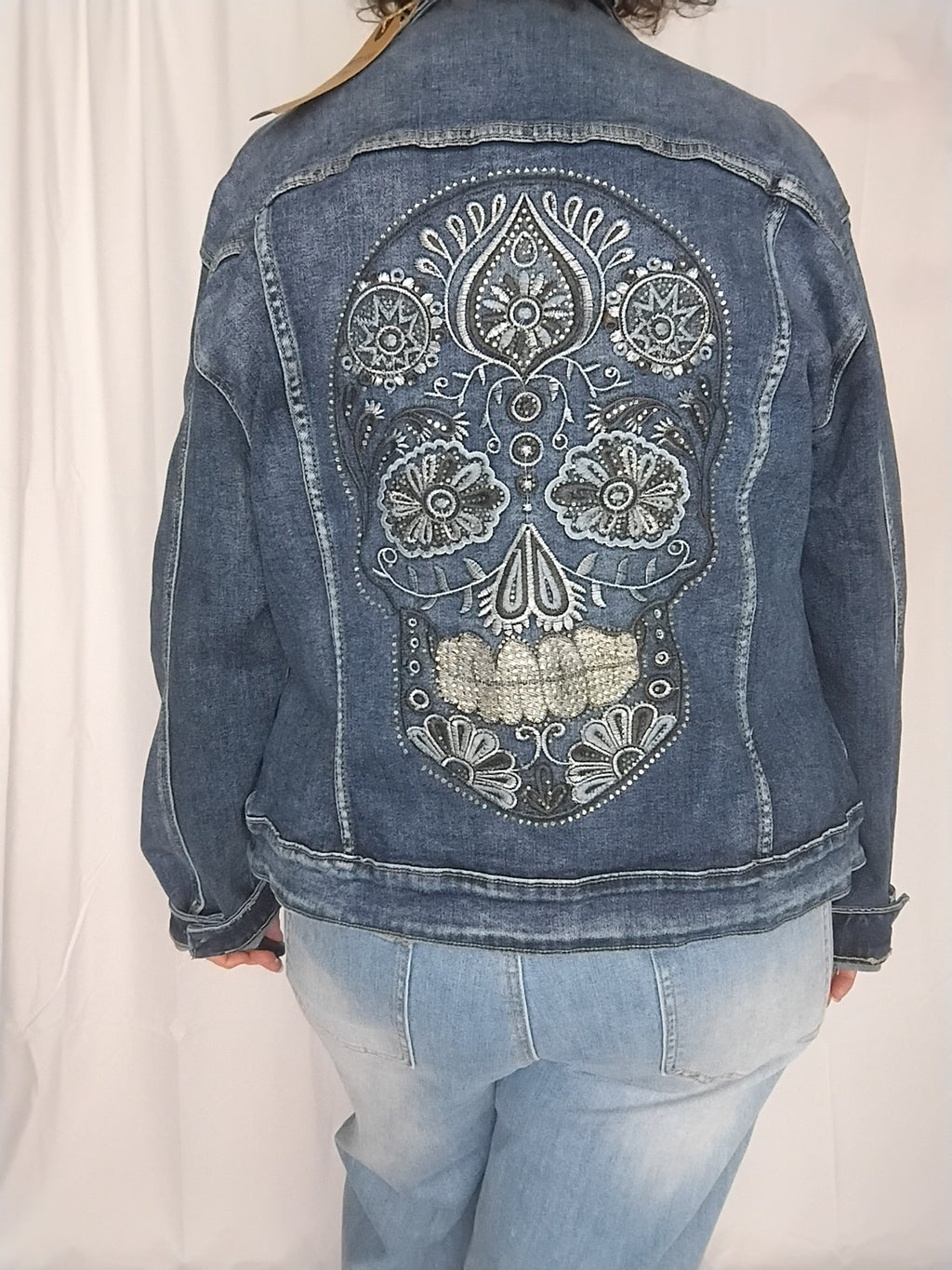 Veste en jean · Broderie calavera au dos · Jean stretch · 3XL à 6XL