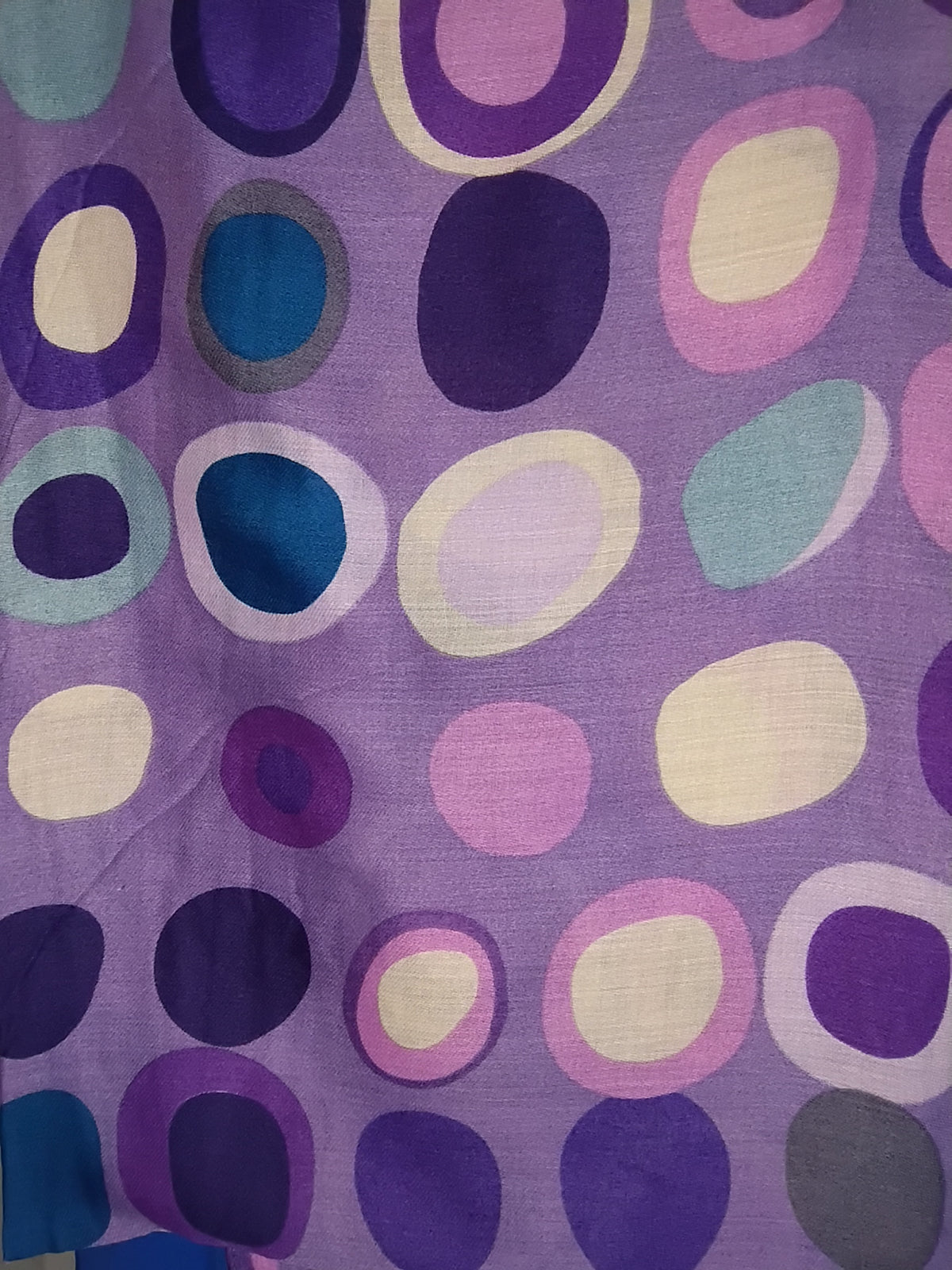 Foulard oversize à pois colorés – 86 × 180 cm